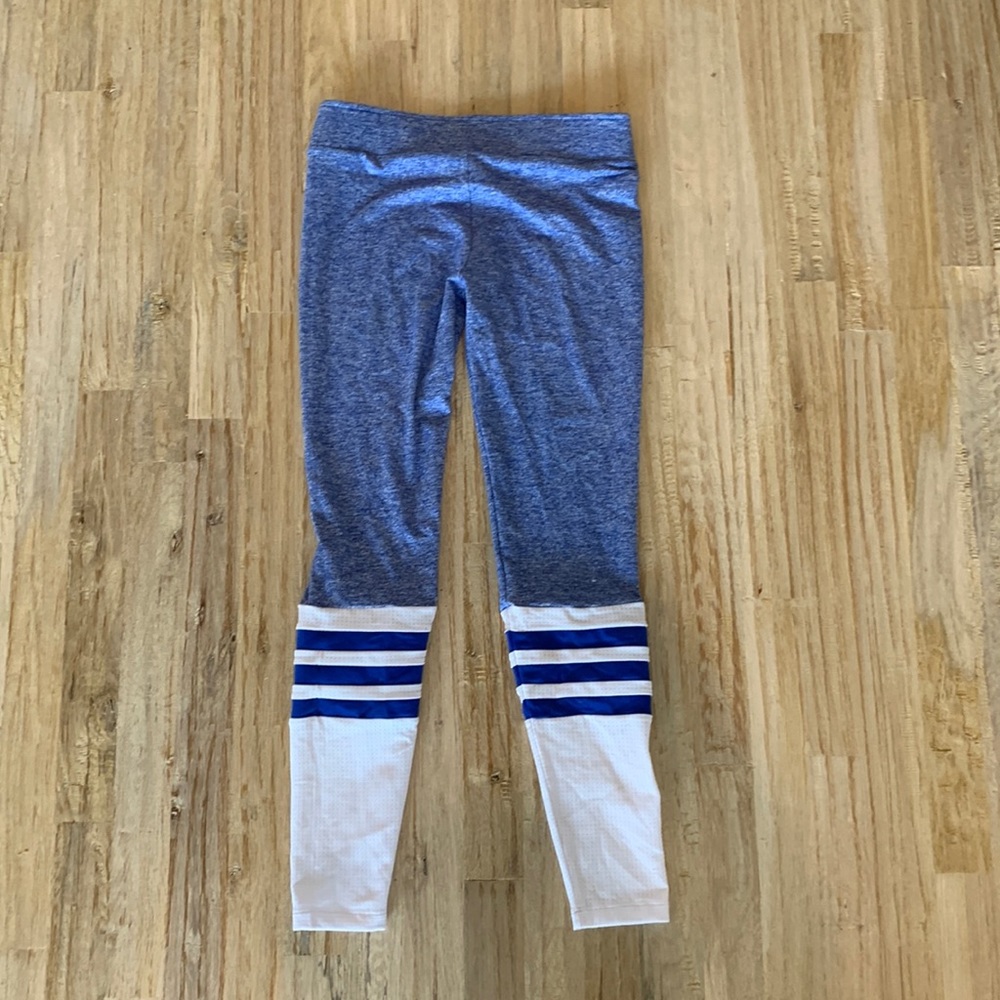 Bombshell leggings size M